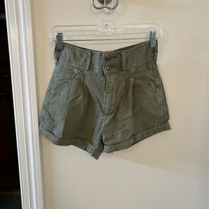 Pilcro Olive Green Short